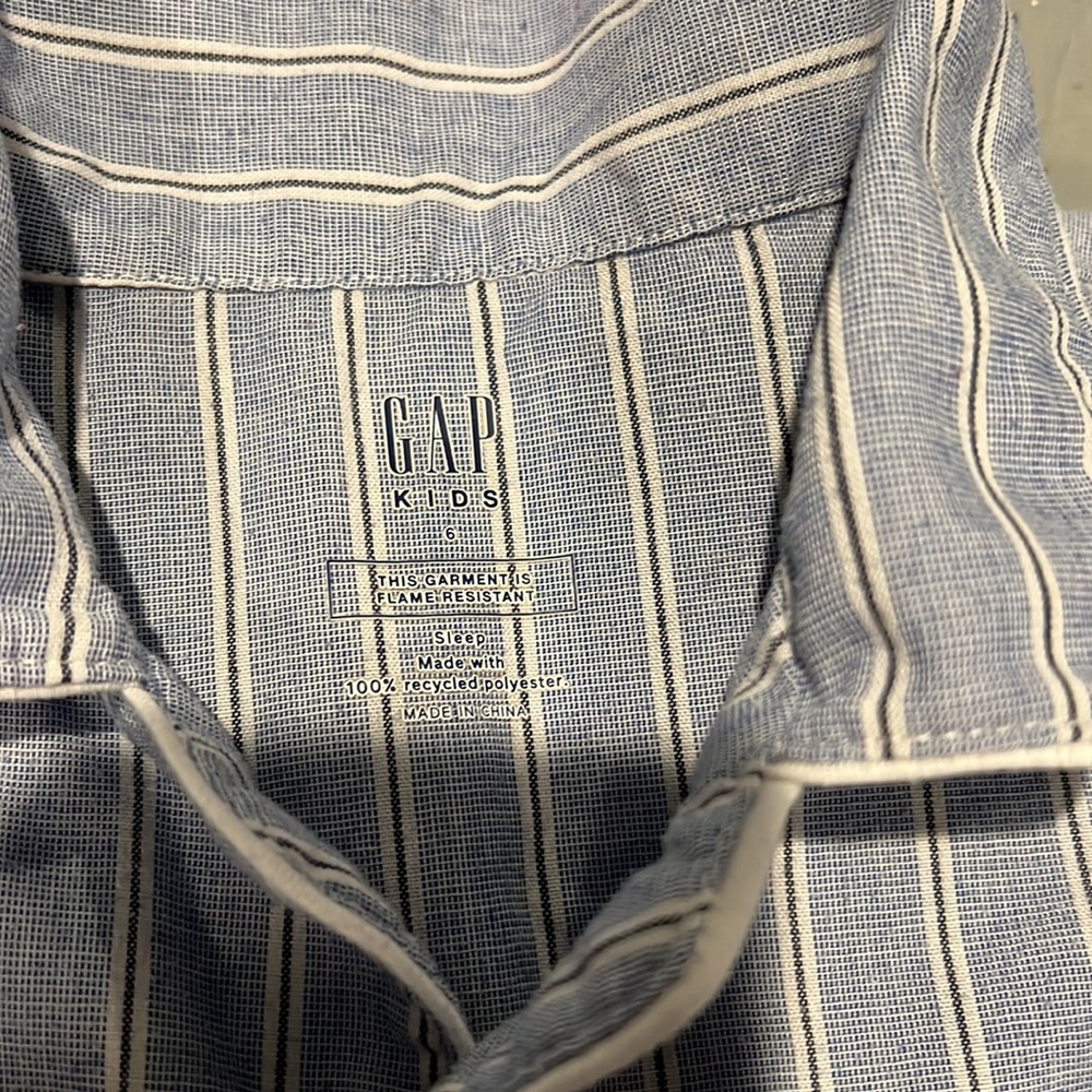 Boys pajamas gap - Picture 2 of 3